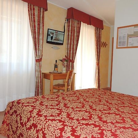 Albergo Eden Passo del Tonale Camera foto