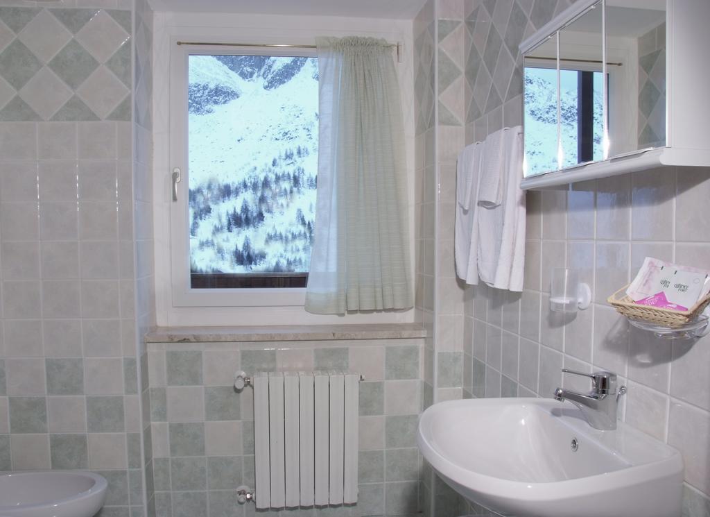 Albergo Eden Passo del Tonale Camera foto