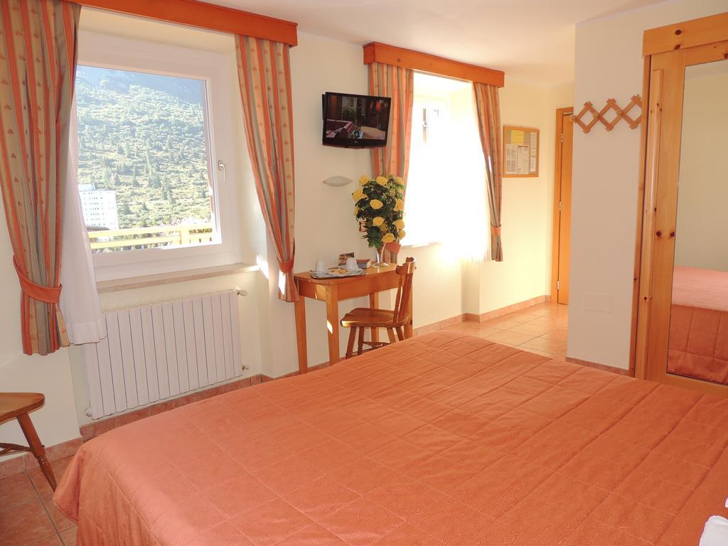 Albergo Eden Passo del Tonale Camera foto