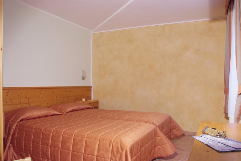 Albergo Eden Passo del Tonale Esterno foto